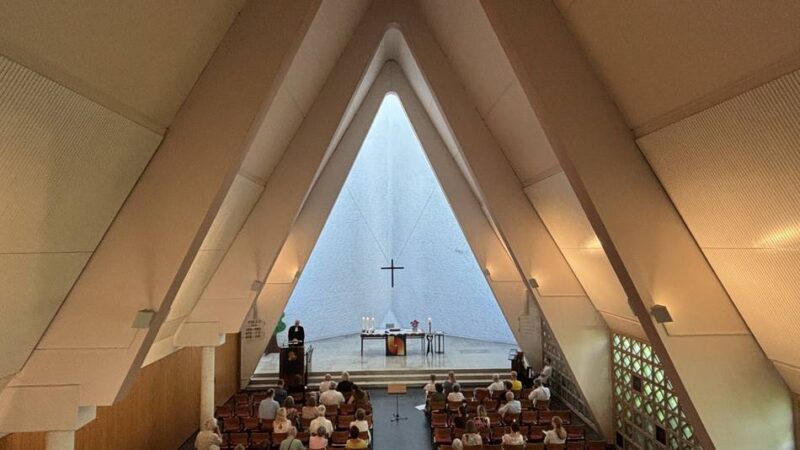 Entwidmung der Lukaskirche in Stürzelberg: „Im Schmerz wird Neues geboren“