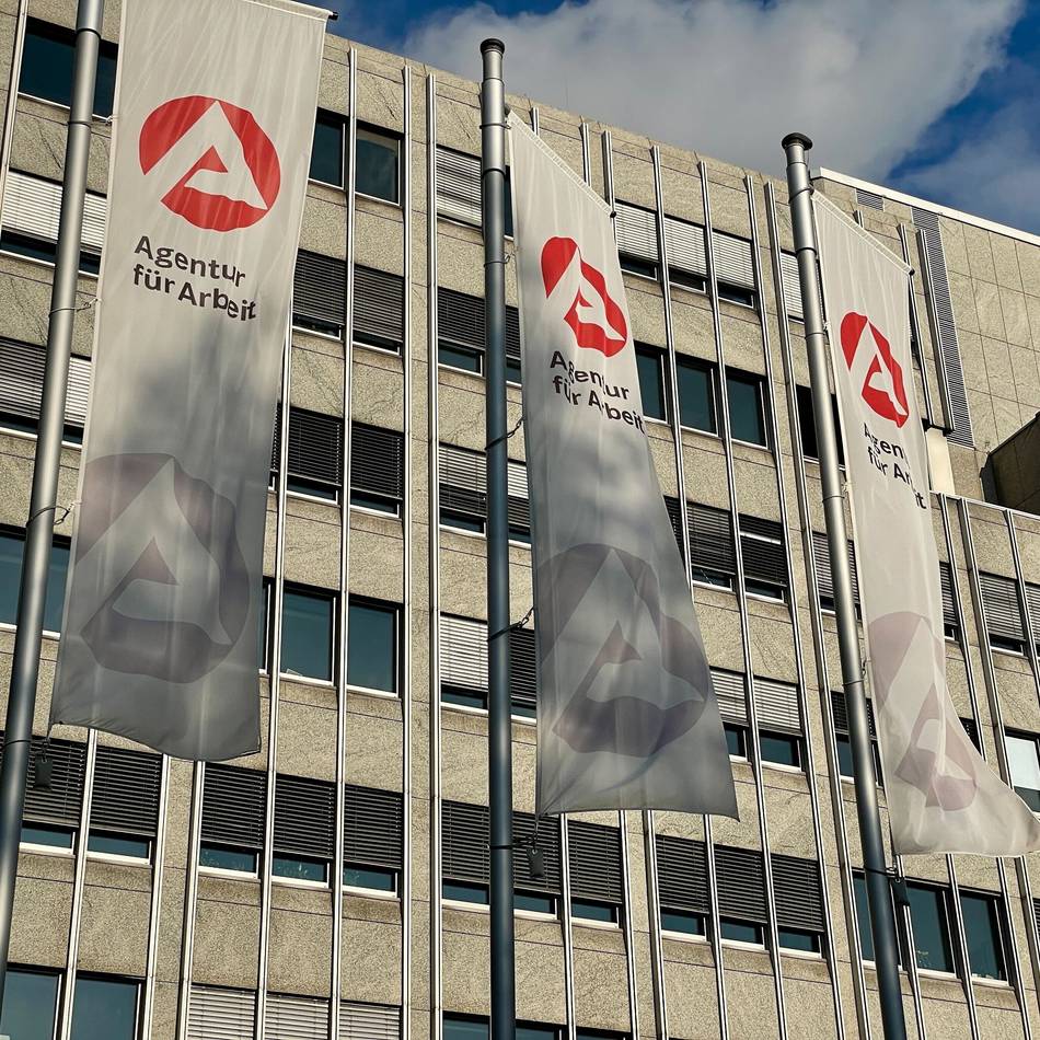 Arbeitsmarkt Wermelskirchen / Rhein-Berg: Weniger Arbeitslose – Quote bleibt auf hohem Niveau