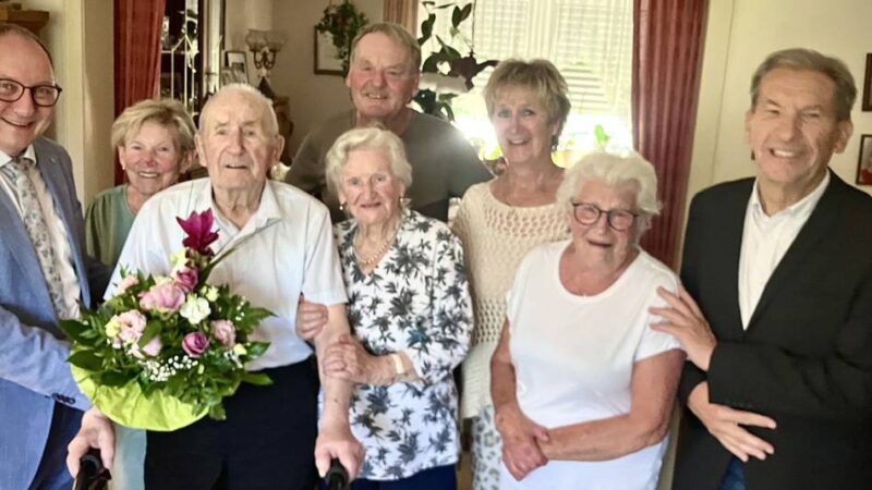 Kronjuwelenhochzeit in Rees-Millingen: Liebe auf den ersten Blick – seit 75 Jahren