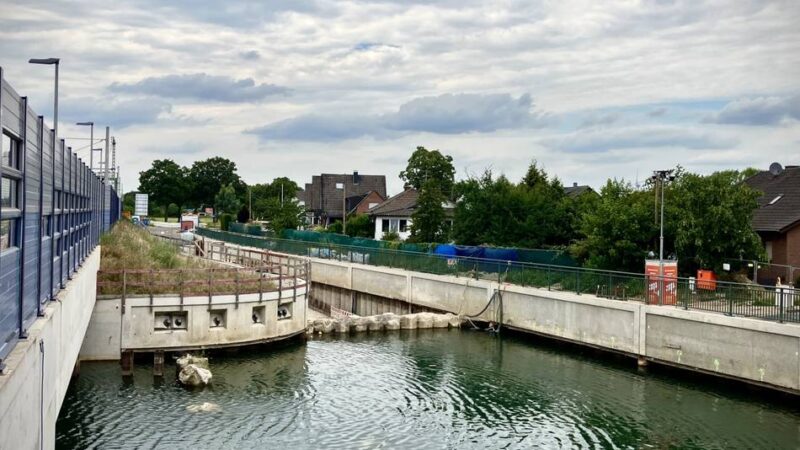 Betuwe in Rees-Haldern: Wasserbaustelle wird jetzt trocken gelegt