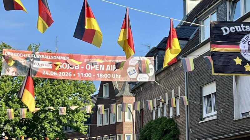 Markt ab sofort gesperrt: Videowürfel, Liegestühle und Konzerte beim Fußball-Sommer