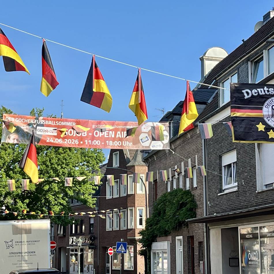 Markt ab sofort gesperrt: Videowürfel, Liegestühle und Konzerte beim Fußball-Sommer