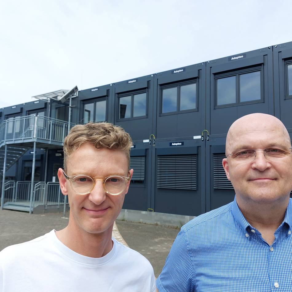 Hitze in Meerbusch: Eltern fordern Klimaanlage für Schulcontainer