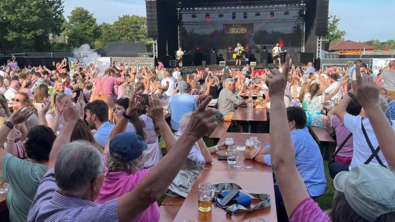 Oktoberfest-Flair im Juni: FZX veranstaltet Sommer-Wiesn an der Xantener Südsee