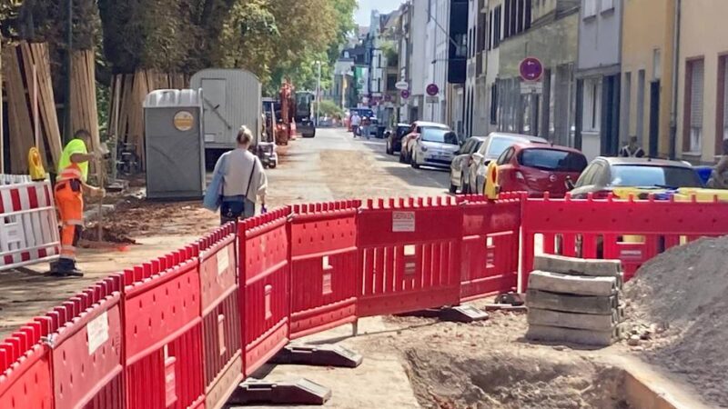Neue Straßensperrung in Neuss: Bauarbeiten Erftstraße – Einfahrt in Büttger Straße ab Ende Juni dicht