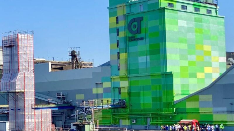 Thywissen-Ölmühle umgestaltet: Farbklecks für die Neusser Hafen-Skyline