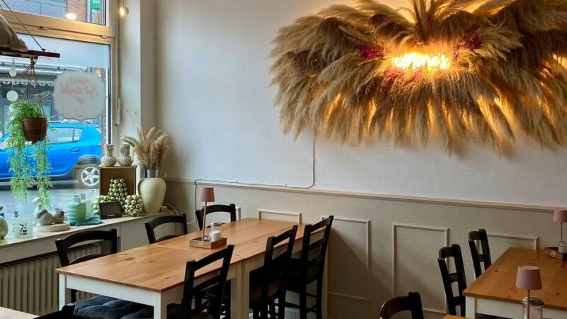 Zeugensuche in Mönchengladbach: Unbekannte brechen ins „Café Herzlich“ ein