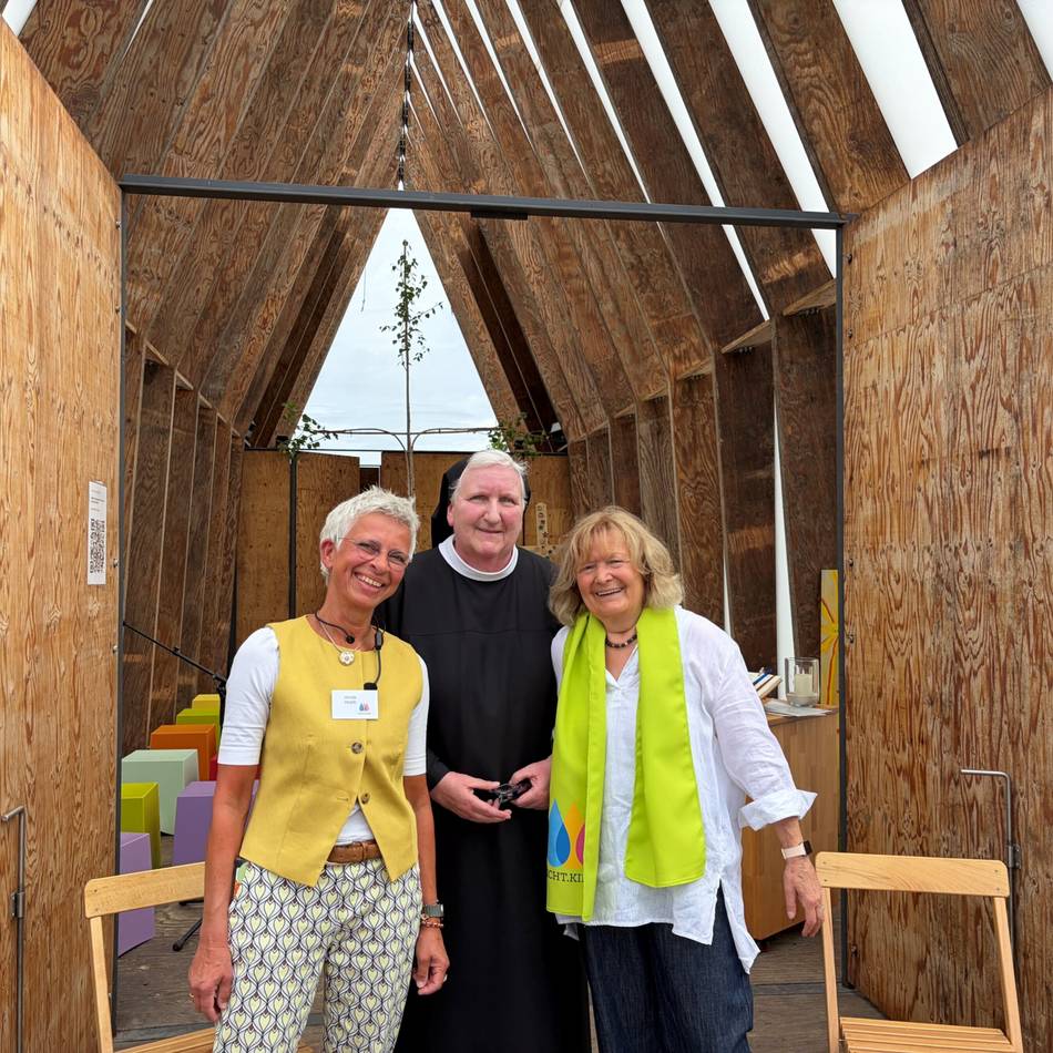 Ordensfrau Philippa Rath an der Lichtkirche Neuss: Hoffnung als Kraft für Veränderung in der Kirche