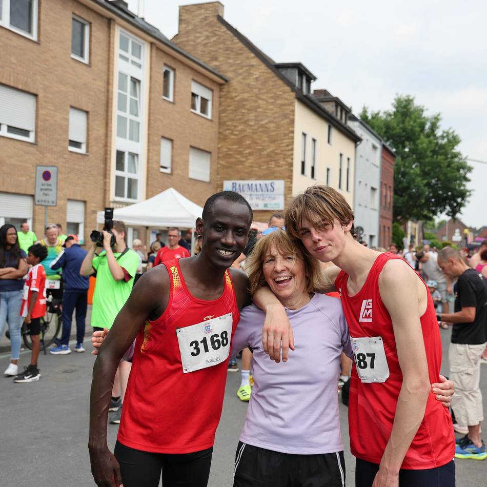 Ra(h)ser Run Viersen: Burundier Nzambimana dominiert Zehn-Kilometer-Lauf
