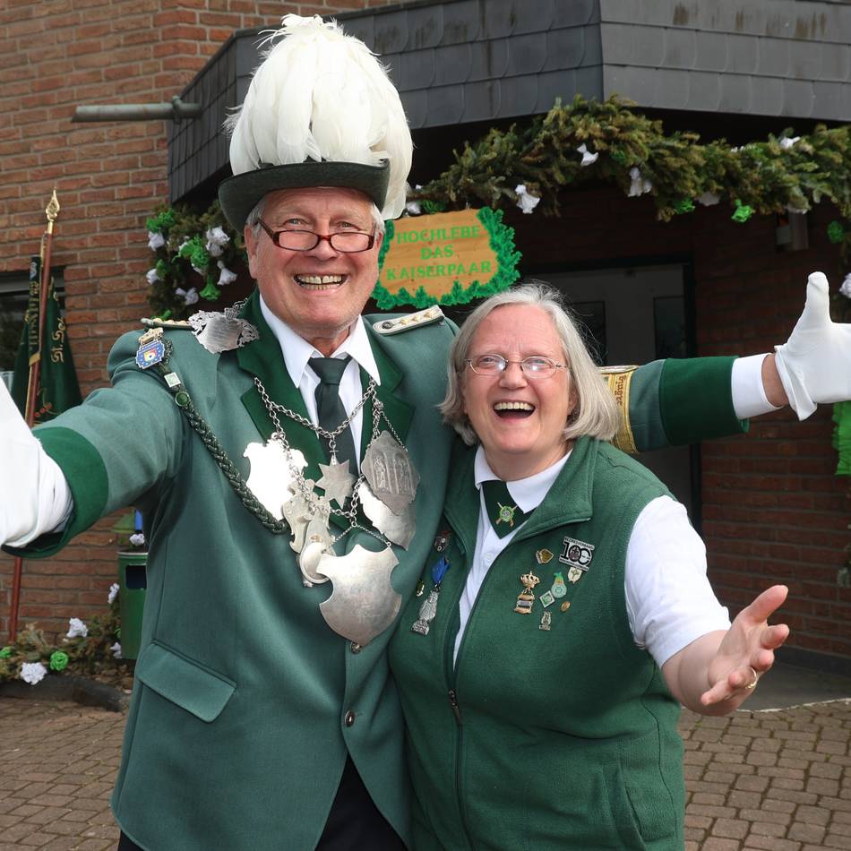 Festwochenende in Leverkusen-Lützenkirchen : Premiere – Ex-Karnevalsprinzen treten beim Schützenfest an