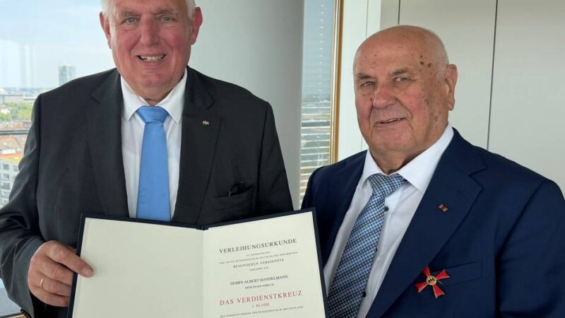 Auf Vorschlag von Hendrik Wüst: Mönchengladbacher erhält Bundesverdienstkreuz erster Klasse