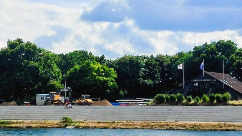 Ruder-Meisterschaft in Krefeld: Tribüne an der Regattastrecke des Elfrather Sees früher fertig