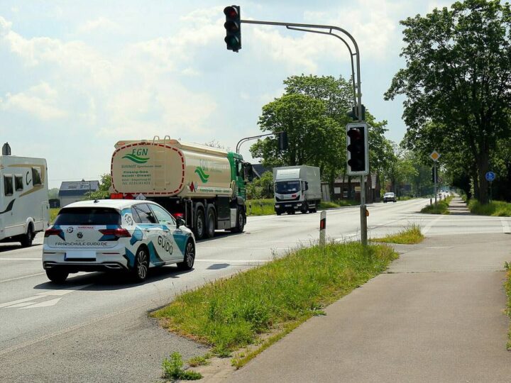 Angst vor langen Sperrungen: Alpener ärgern sich über fehlende Information zur geplanten B57-Sanierung