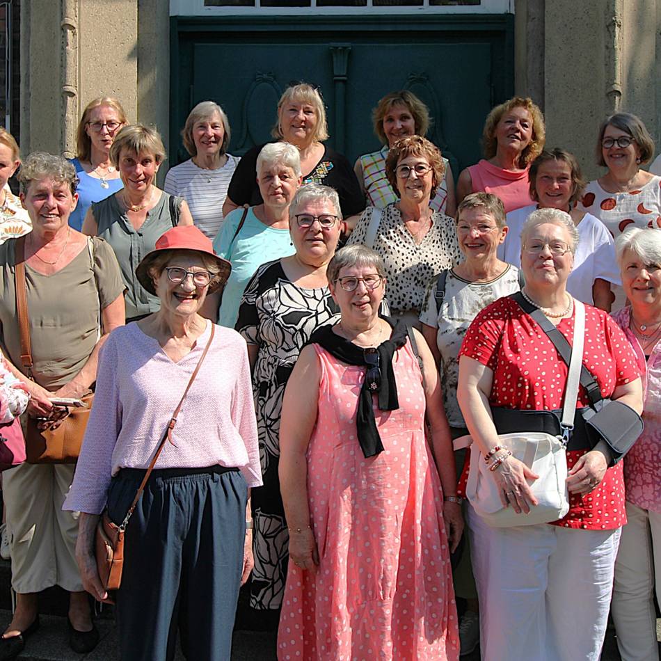 Abi-Treffen in Neuss nach 50 Jahren : „Es war so, als hätte ich meine Mitschülerinnen noch gestern erst gesehen“