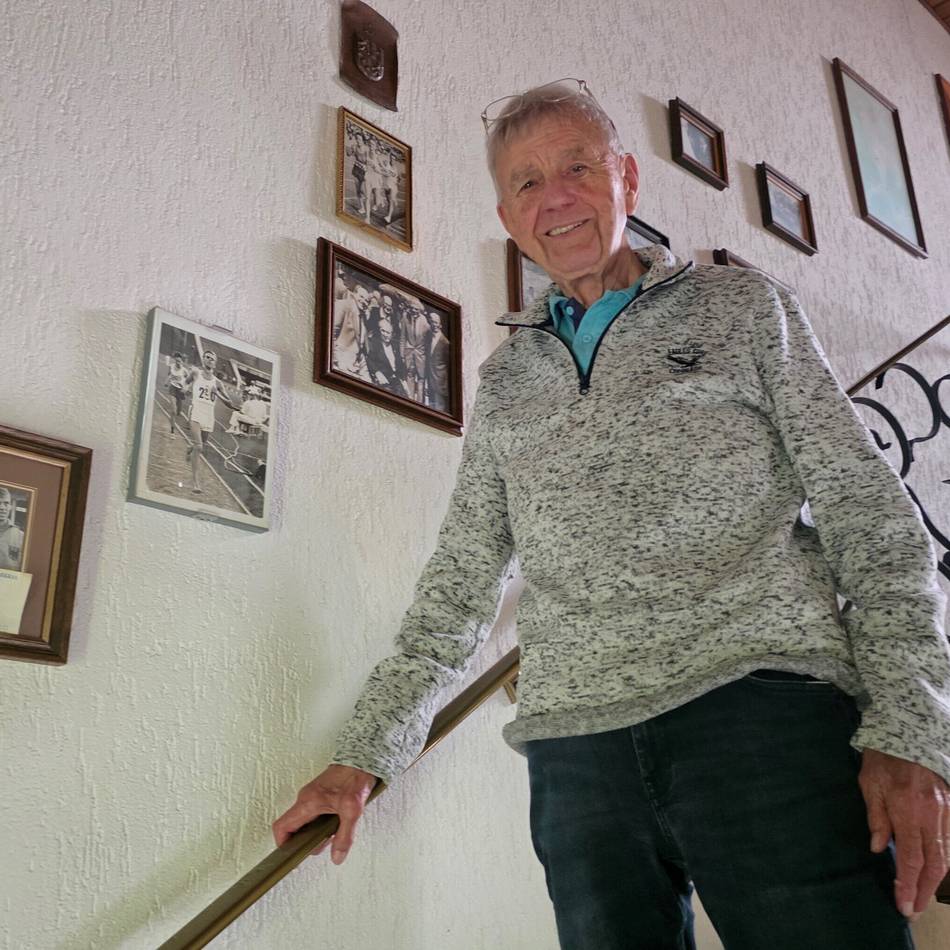 Hückeswagener Sportlegende: Olympia-Achter Horst Flosbach feiert 90. Geburtstag