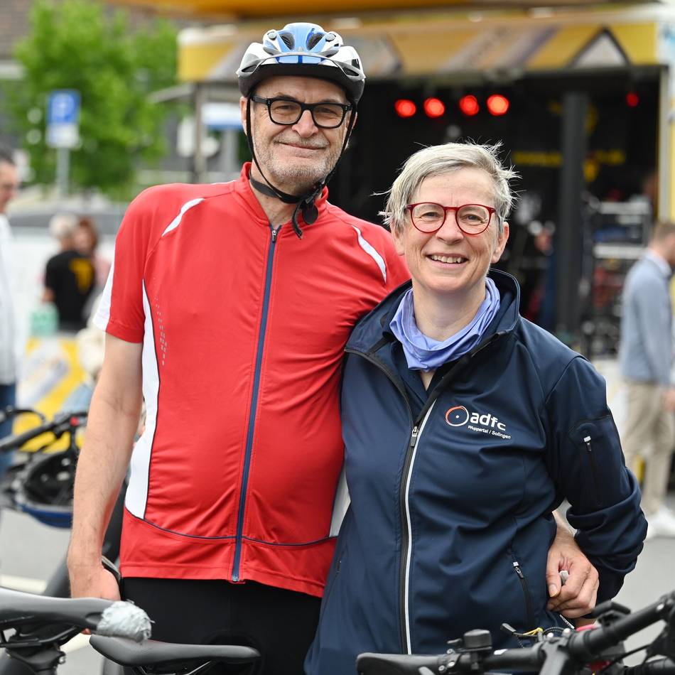 Bergisches Trassen-Treffen macht Station in Wermelskirchen: Viele Radfahrer sammeln Stempel