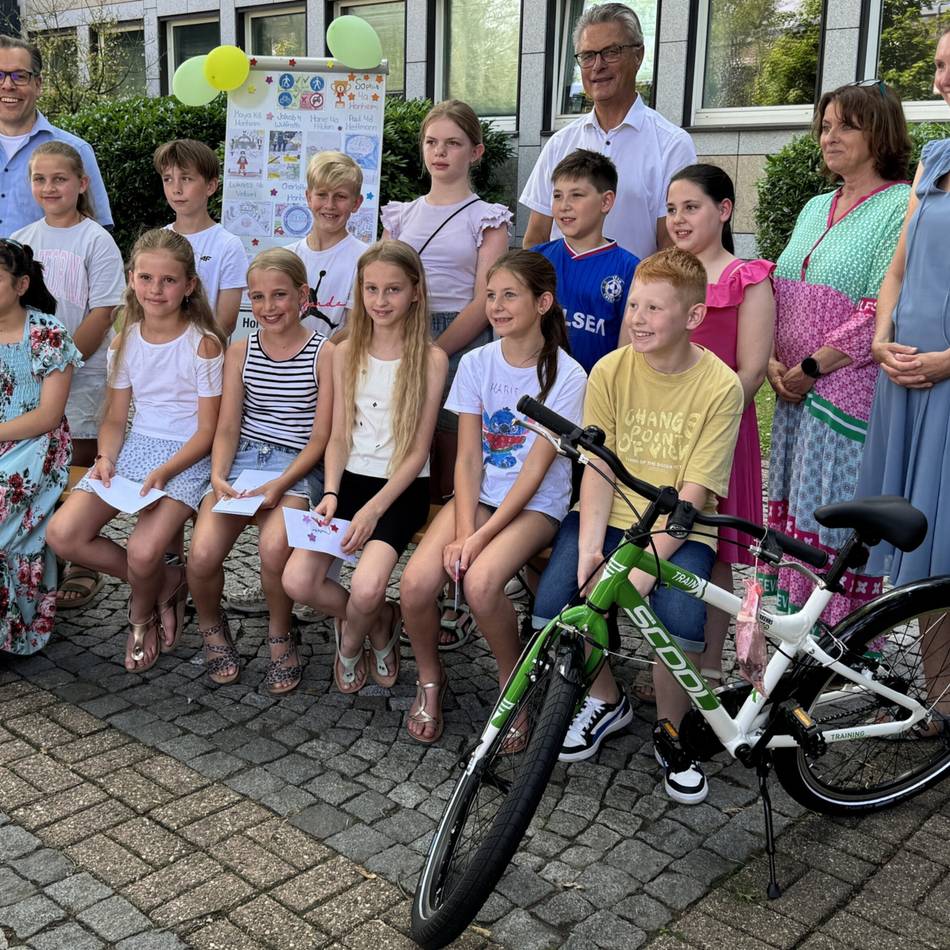Wettbewerb im Kreis Mettmann: Kinder malen Bilder gegen Elterntaxis