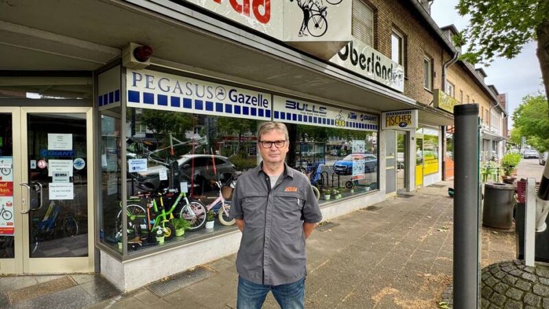 Neusser Fahrradhändler schließt nach 50 Jahren: „Ich habe auch mit gebrochenem Fuß gearbeitet“
