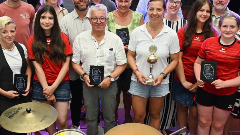 Stadtsportverband Hückeswagen: Erste Ehrungsfeier würdigt Sport und Ehrenamt