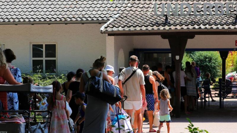 Underberg-Freibad in Rheinberg: Zu viele Badegäste – Einlass wird begrenzt