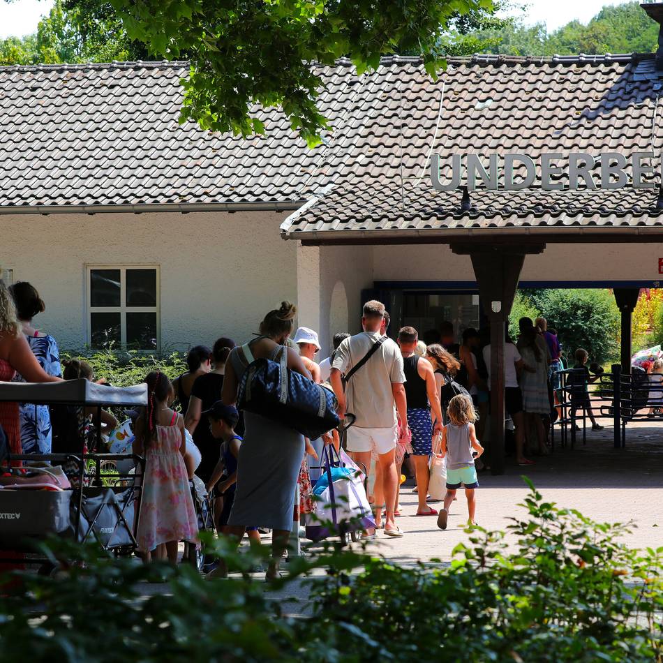 Underberg-Freibad in Rheinberg: Zu viele Badegäste – Einlass wird begrenzt