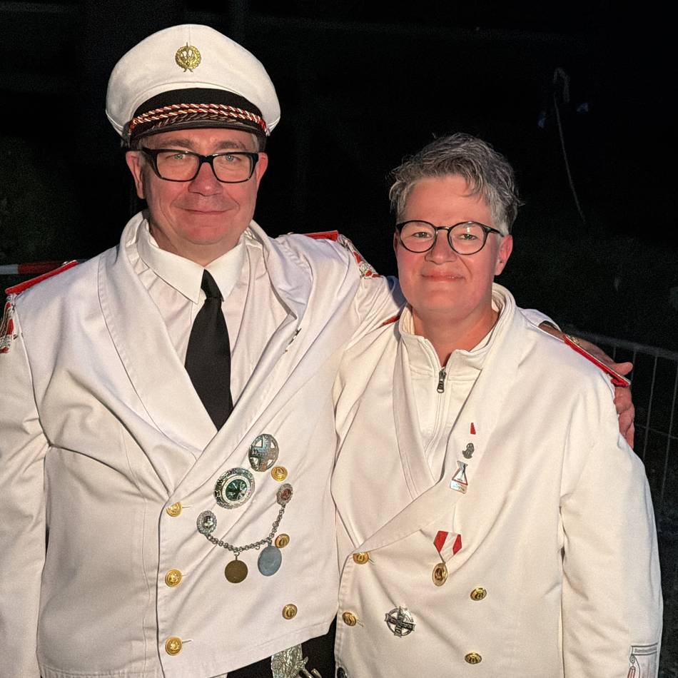 St.-Victor-Bruderschaft in Xanten: Ehepaar krönt Silberhochzeit mit einem Königsjahr
