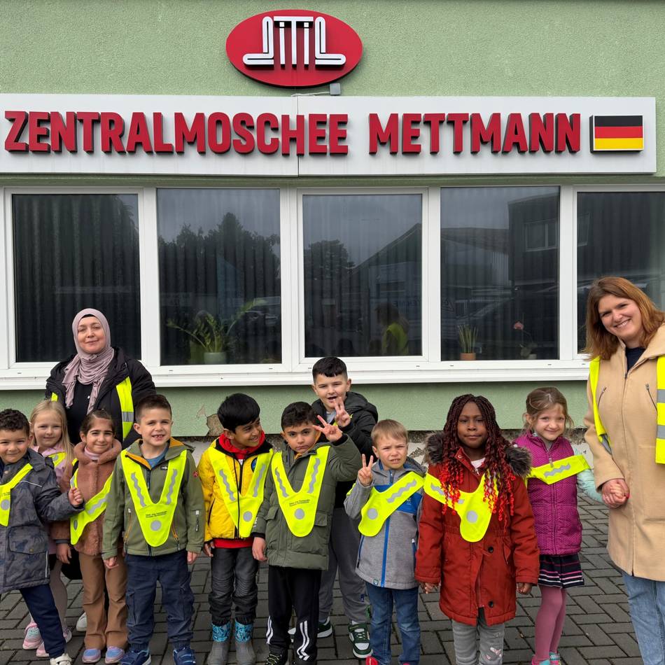 Religionsgemeinschaften in Mettmann: Kita-Kinder besuchen Moschee und Kirche