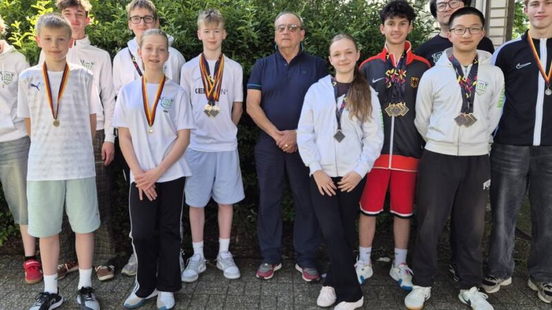 Nachwuchs präsentiert sich stark: Ratinger Fecht-Duo sichert NRW den Deutschen Meistertitel