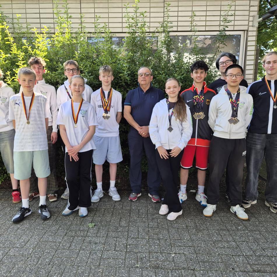 Nachwuchs präsentiert sich stark: Ratinger Fecht-Duo sichert NRW den Deutschen Meistertitel