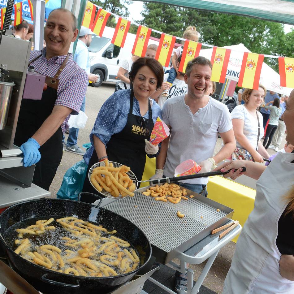 Spanischer Elternverein lädt zum Sommerfest: Große Fiesta auf dem Kirmesplatz in Elsen