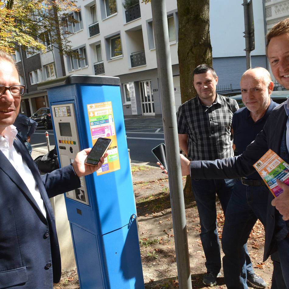 Neues Parkraumkonzept für Neuss kommt: Parkgebühren-Erhöhung in Neuss vorerst gestoppt