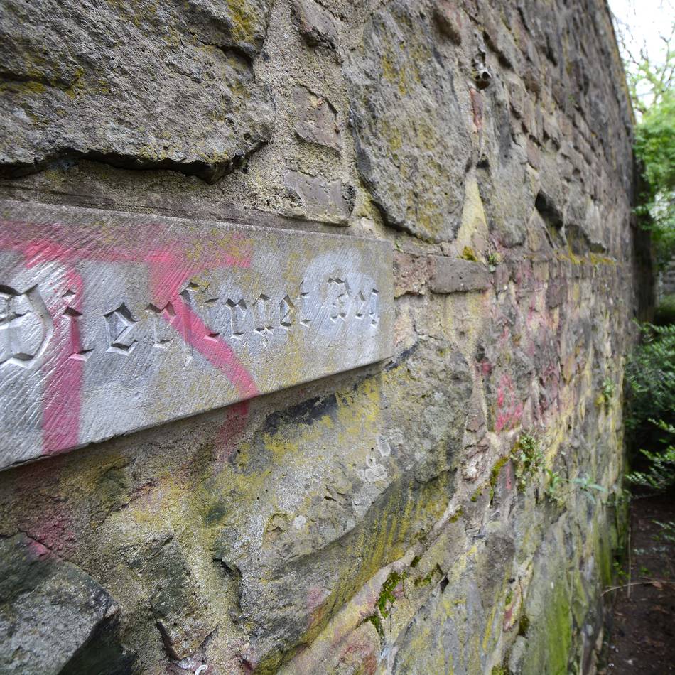 Fußweg in Neuss: Wierstraet-Weg bleibt noch lange gesperrt