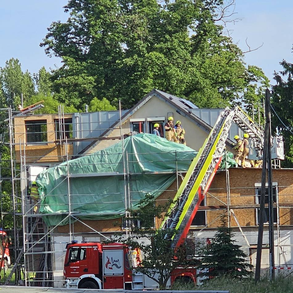 Hückeswagener Feuerwehr: Dachstuhlbrand in Westenbrücke sorgte für zwei Einsätze binnen 24 Stunden