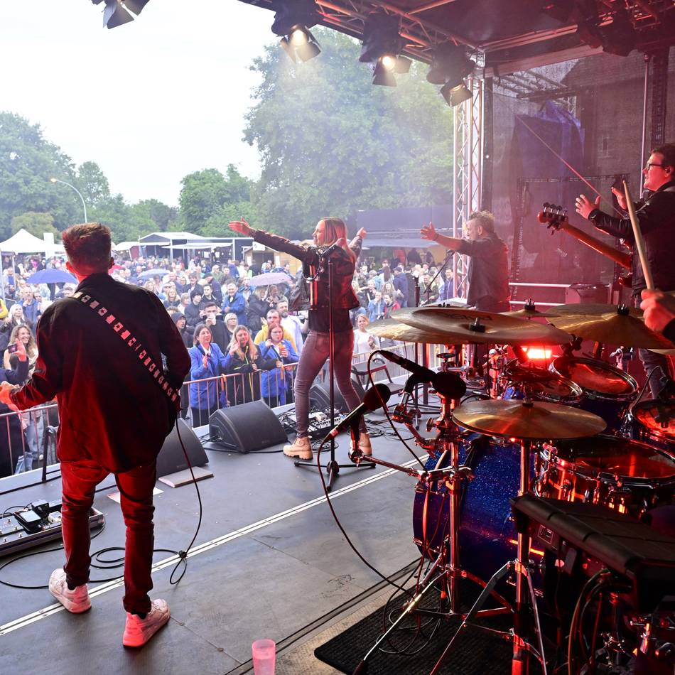 Tradition in Mönchengladbach: Tausende Besucher beim Kappesfest in Rheindahlen