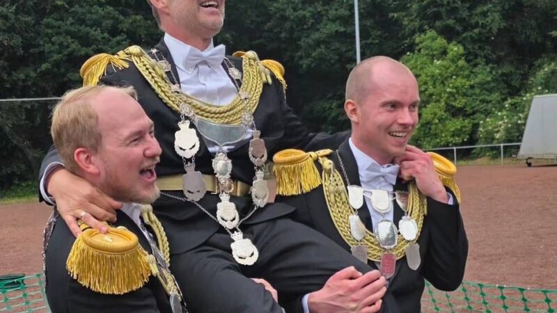 Ein Grefrather gewinnt: Neuer Bezirkskönig in Leutherheide ausgeschossen