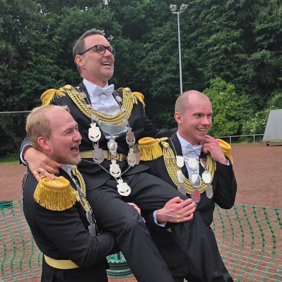 Ein Grefrather gewinnt: Neuer Bezirkskönig in Leutherheide ausgeschossen