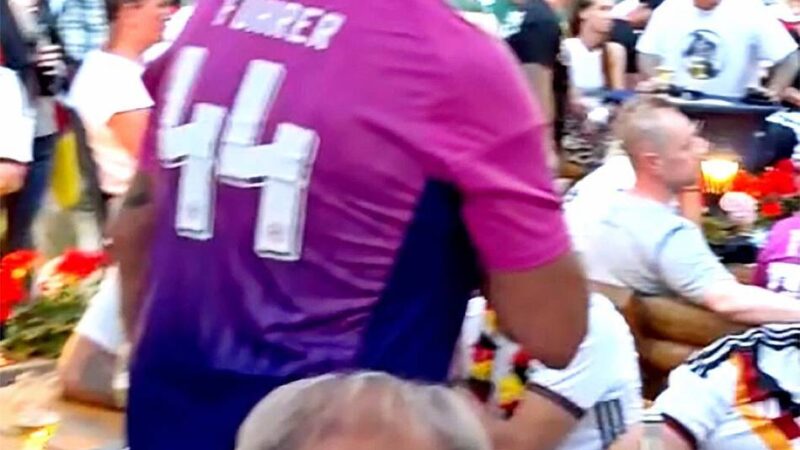 Public Viewing in Duisburg: Trikot mit „Führer“-Aufschrift – jetzt ermittelt der Staatsschutz