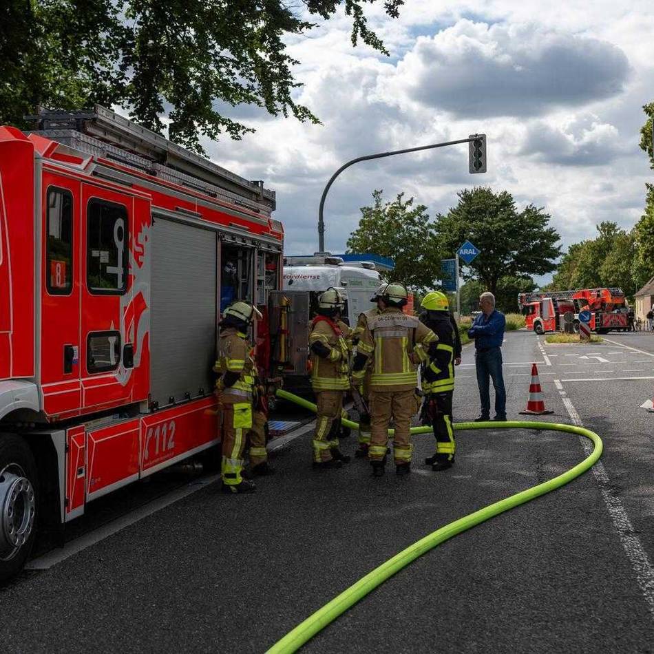 Großeinsatz auf der B7: Gas-Leck in Düsseldorf – Bergische Landstraße voll gesperrt