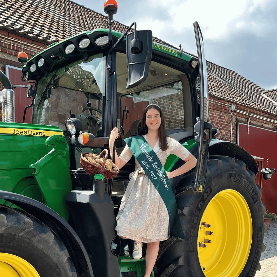 Krönungsfeier auf der Laga in Neuss: Erste Frühkartoffeln der Saison – und eine neue Königin