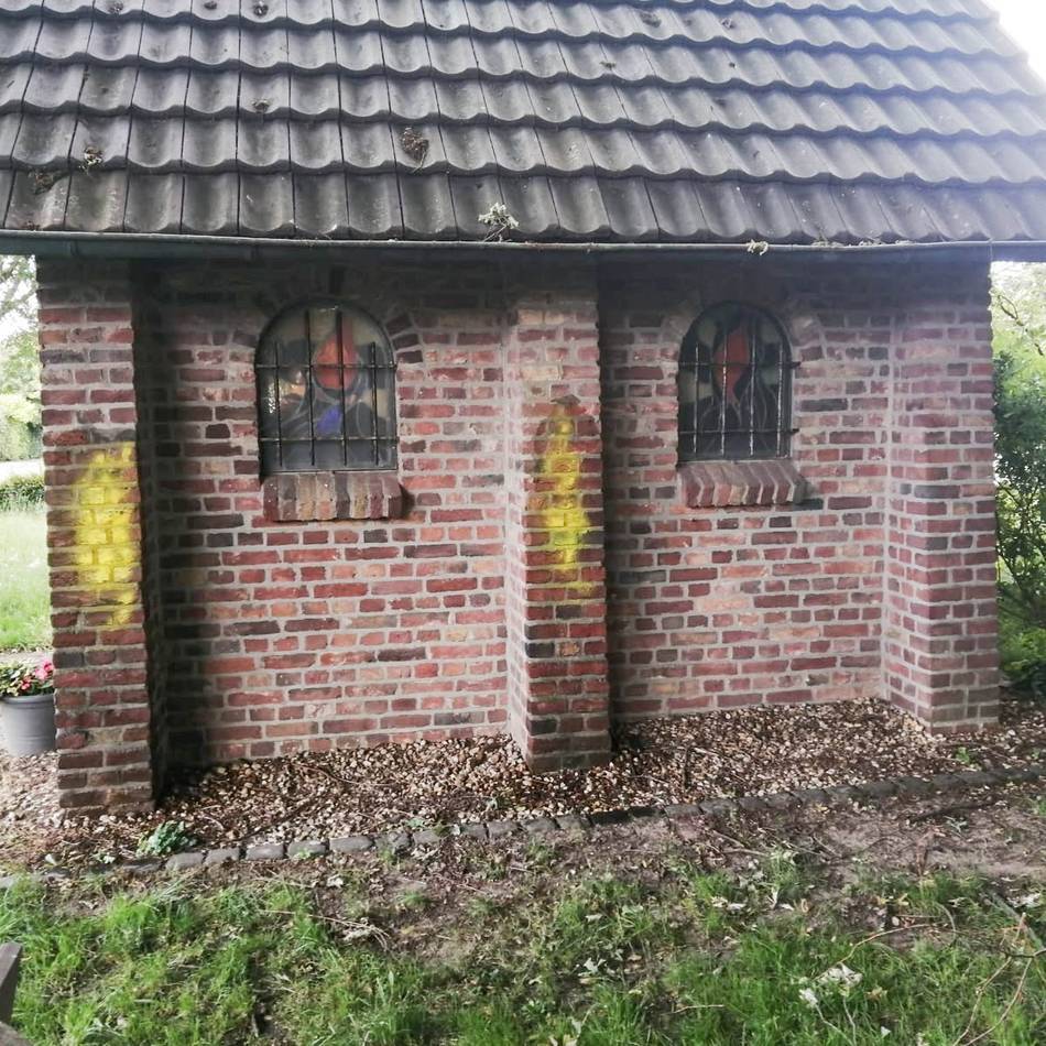 Ärger über Vandalismus in Gindorf: Korbflechter und Heiligenhäuschen mit gelber Farbe besprüht