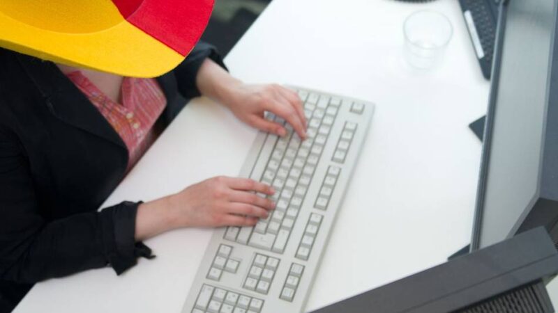 Deutschland im Fußballfieber: Darf ich die WM-Spiele während der Arbeit schauen?