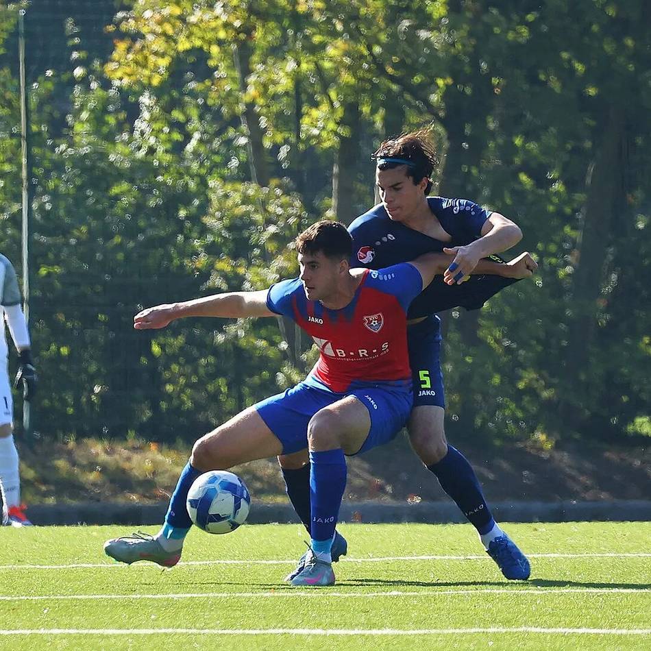 A-Junioren im Fokus: SC St. Tönis und KFC Uerdingen kämpfen um die Niederrheinliga