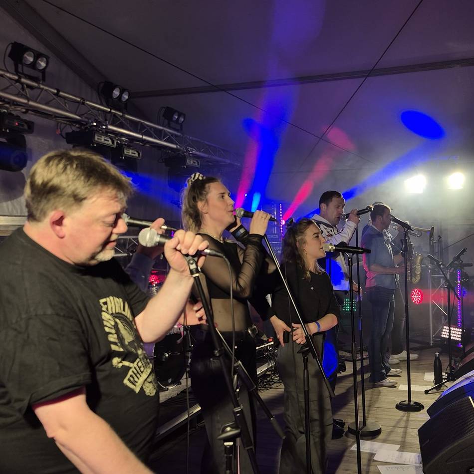 Konzert am 27. Juni am Sportplatz: Zauberlehrling gratuliert dem SV Budberg zum Achtzigsten