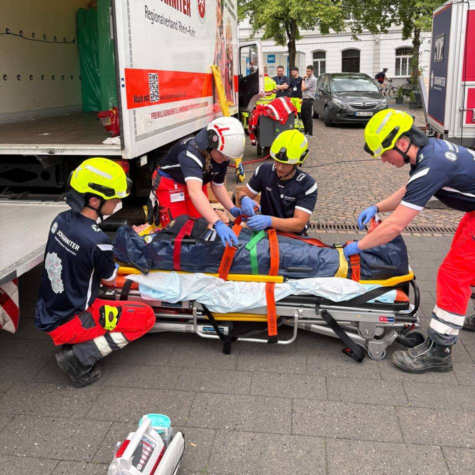 Johanniter siegen in Siegburg: Die besten Lebensretter kommen aus Neuss