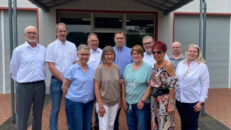 DRK-Stadtverband Rheinberg: Vorstand bestätigt – und Dank für 50 Jahre Ehrenamt