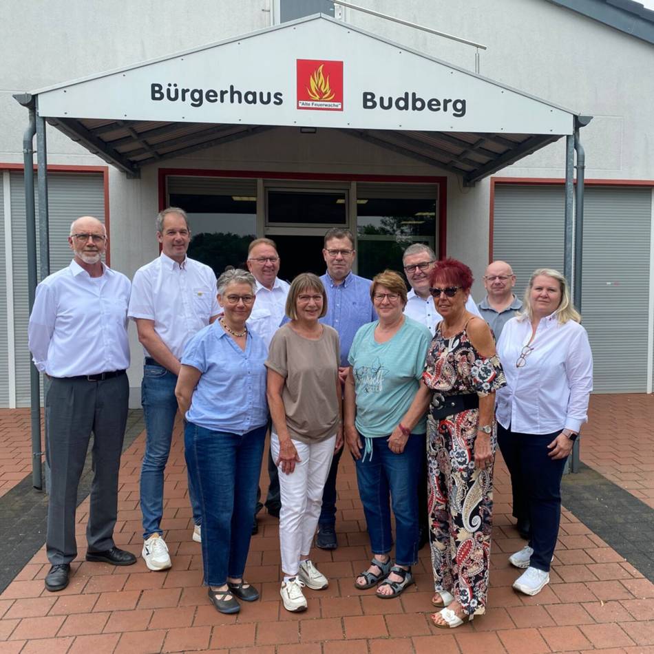 DRK-Stadtverband Rheinberg: Vorstand bestätigt – und Dank für 50 Jahre Ehrenamt