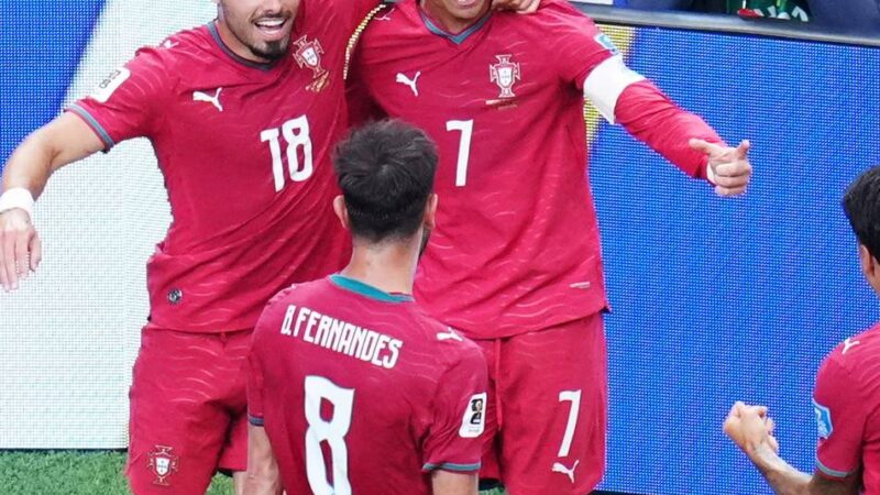 Portugal schlägt Usbekistan: Ronaldo meldet sich zurück – der Doppelpack des Rekordmannes im Video