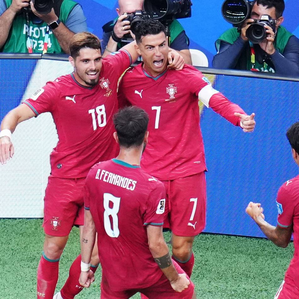 Portugal schlägt Usbekistan: Ronaldo meldet sich zurück – der Doppelpack des Rekordmannes im Video
