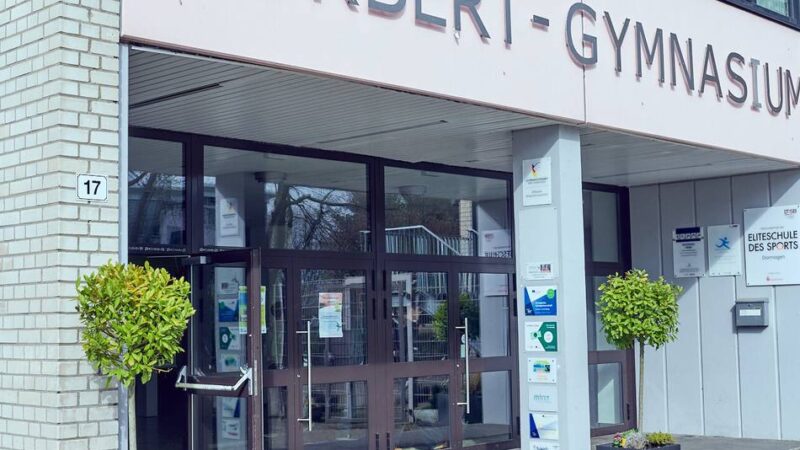Primär für Dormagener Kinder gedacht: Hilfe für Dormagener Schüler – Norbert-Gymnasium bekommt Schulsozialarbeiter