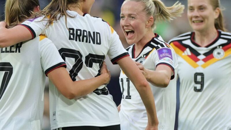 Müller feiert Traumdebüt: WM-Mission gestartet – DFB-Frauen lösen Ticket nach Brasilien